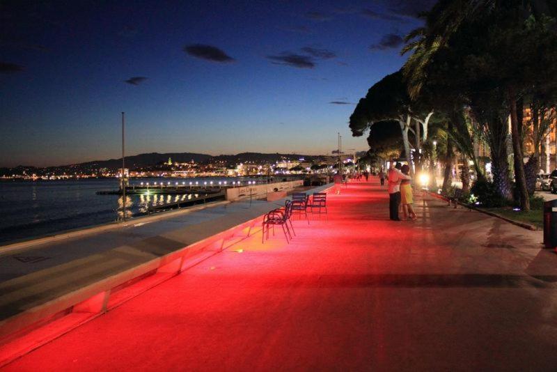 Romantic And New Apartment In The Famous Rue Meynadier In The Supercentre Of Cannes Extérieur photo